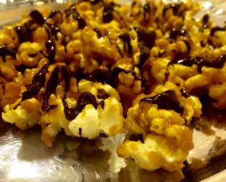 Karamelliserade popcorn