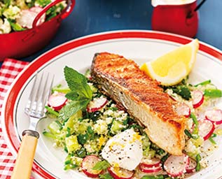 Grillad lax med couscoussallad