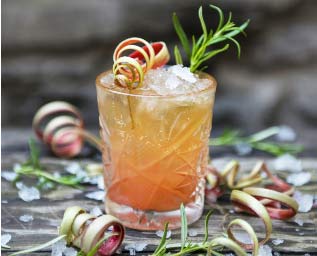 Alkoholfri rabarber och glass