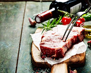 Entrecôte och dubbellagrad Shiraz