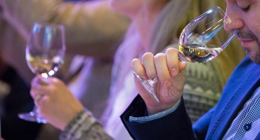 Varför är champagne godare än annat bubbel?