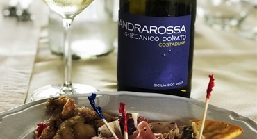 Nya världen i antik vinmiljö