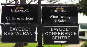 Vinfilosof med surfbrädan under armen