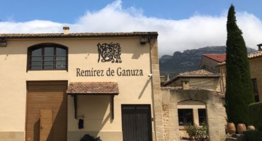 Mäklares missnöje bakom ikonviner