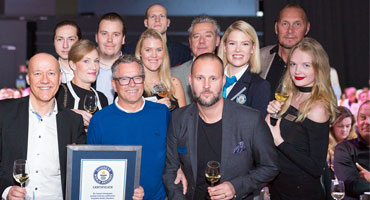 Vinguidens världsrekord firar ett år