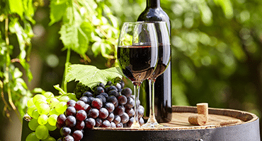 Kan man ha gröna druvor i röda viner?