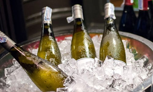 Smarta tricket: Öl och vin kallt på 10 min