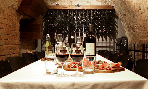 Upplev Italien på vinbaren Corvina